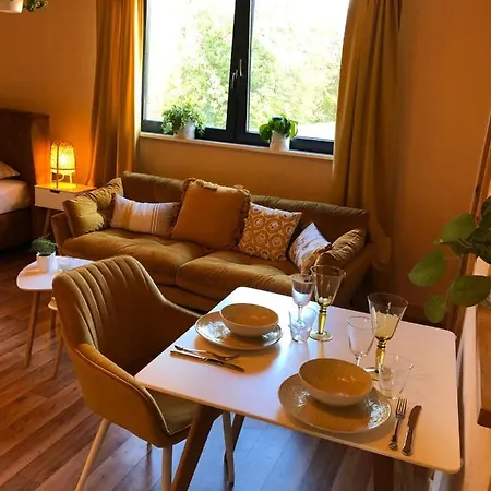 Park Cafe Am Kurpark Διαμέρισμα Bernkastel-Kues