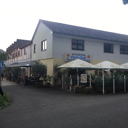 Park Cafe Am Kurpark * Бернкастель-Кюс