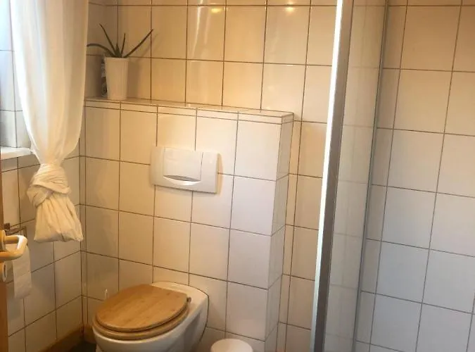 Park Cafe Am Kurpark 베른카슈텔쿠에스